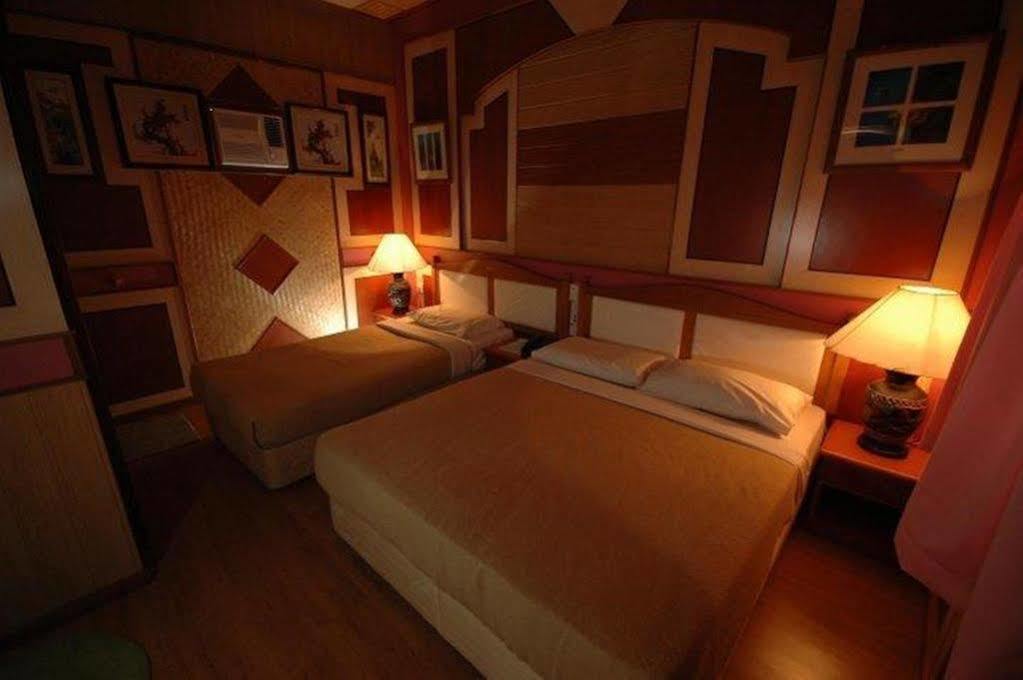 Shari La Island Resort Kampong Pasir Hantu Ngoại thất bức ảnh
