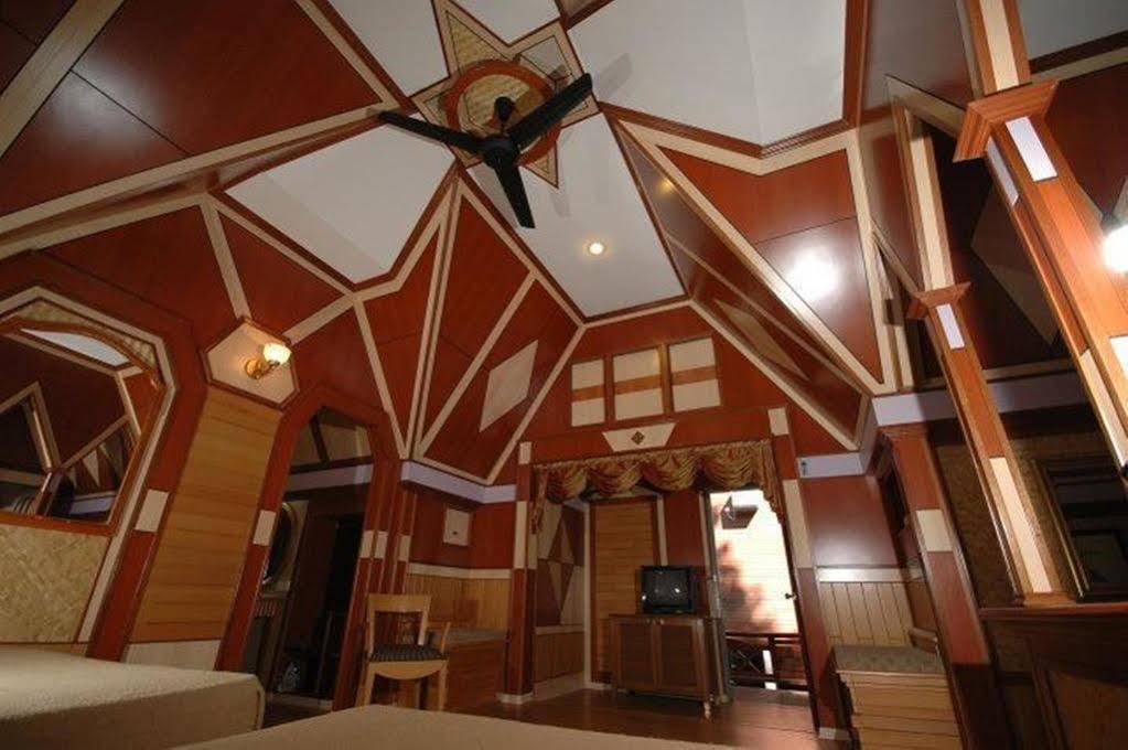 Shari La Island Resort Kampong Pasir Hantu Ngoại thất bức ảnh