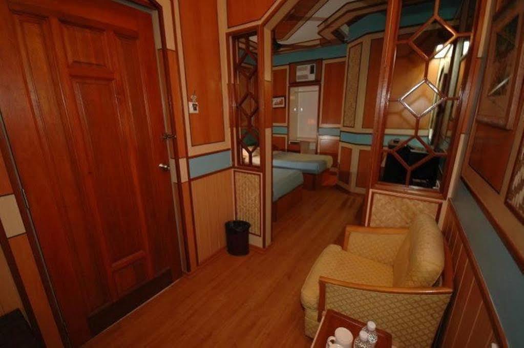 Shari La Island Resort Kampong Pasir Hantu Ngoại thất bức ảnh